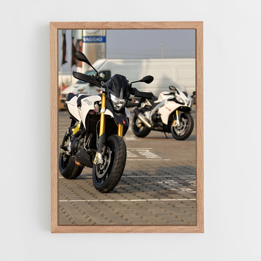 Poster Dorsoduro Noir et Blanc – affiche Aprilia (vue 4)
